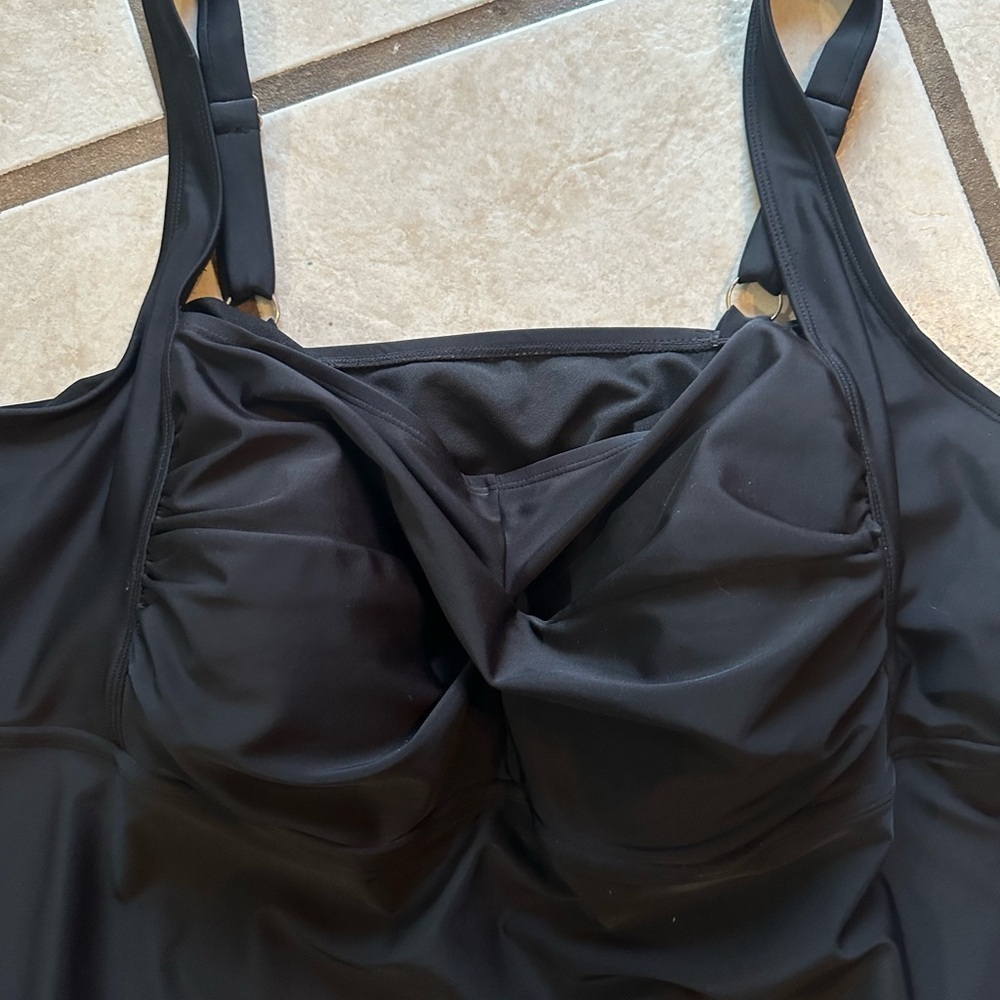 Ava & Viv Black swimsuit - Picture 2 of 4